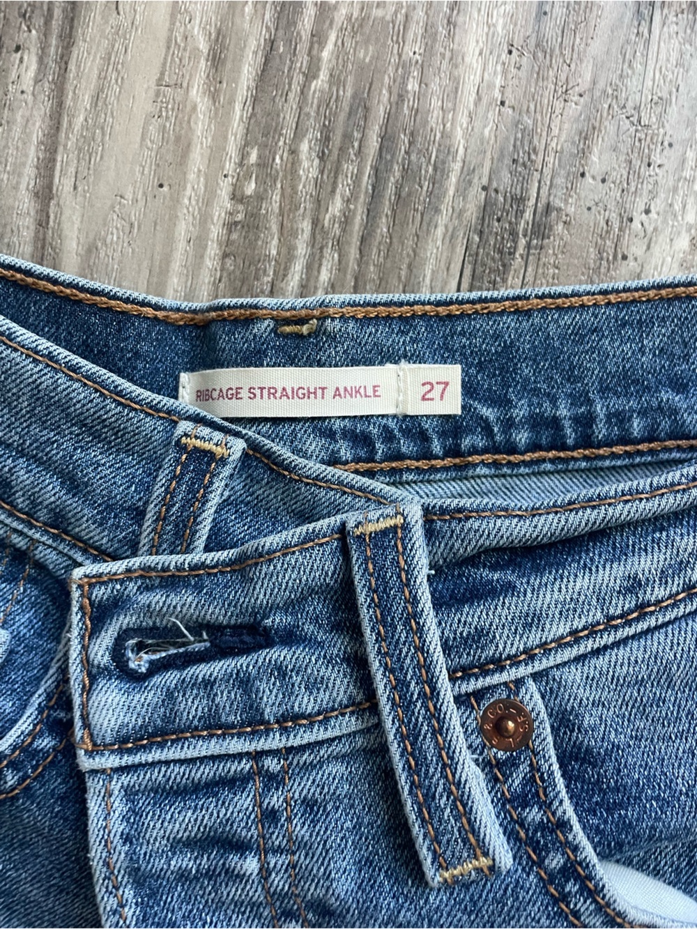 Levi’s wide leg jeans
